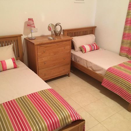 Excellent 2 Bed Apartment Мадрия Экстерьер фото